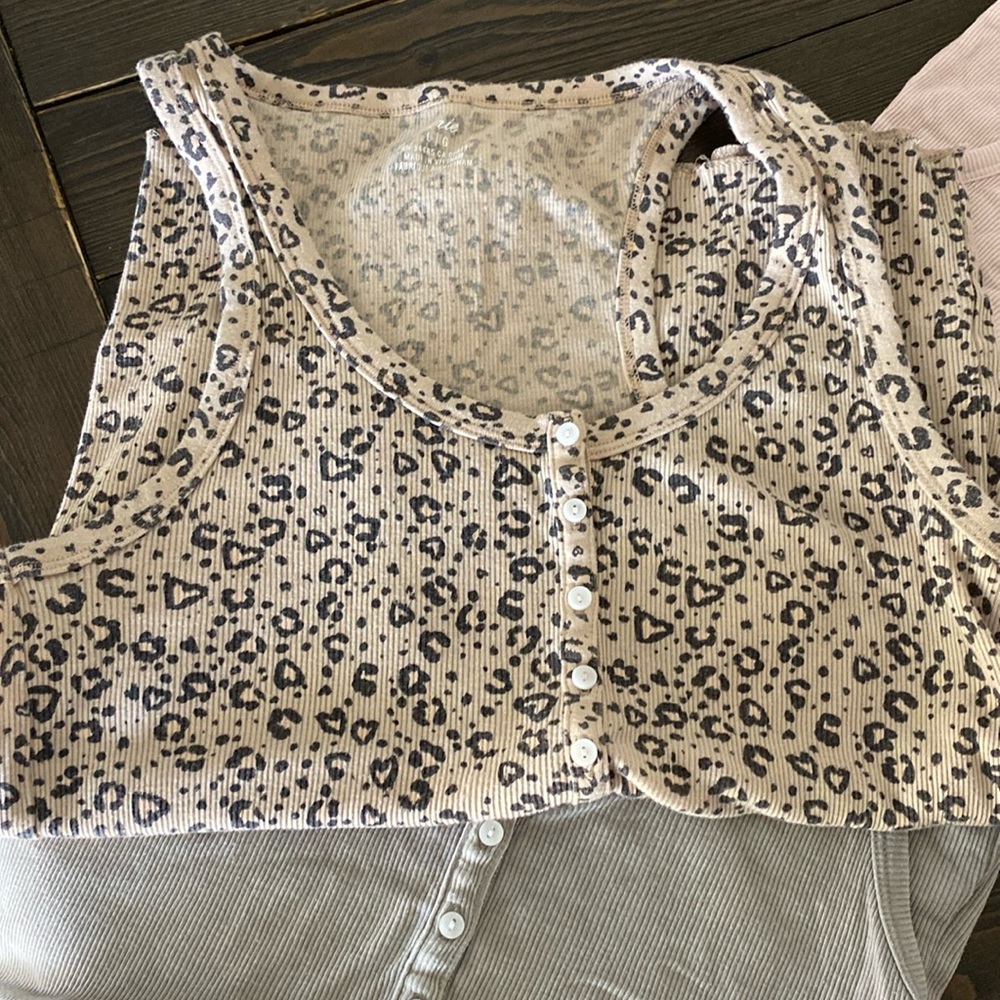 Aerie real soft tank tops